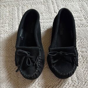 Minnetonka Black Moccasins Soft Suede Slip-Ons